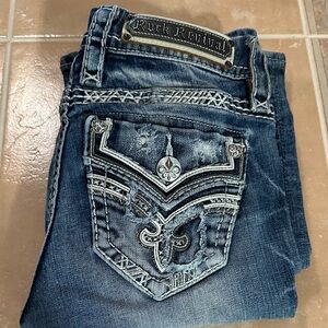 Rock Revival Distressed Blue Jeans with Embroidered Pockets